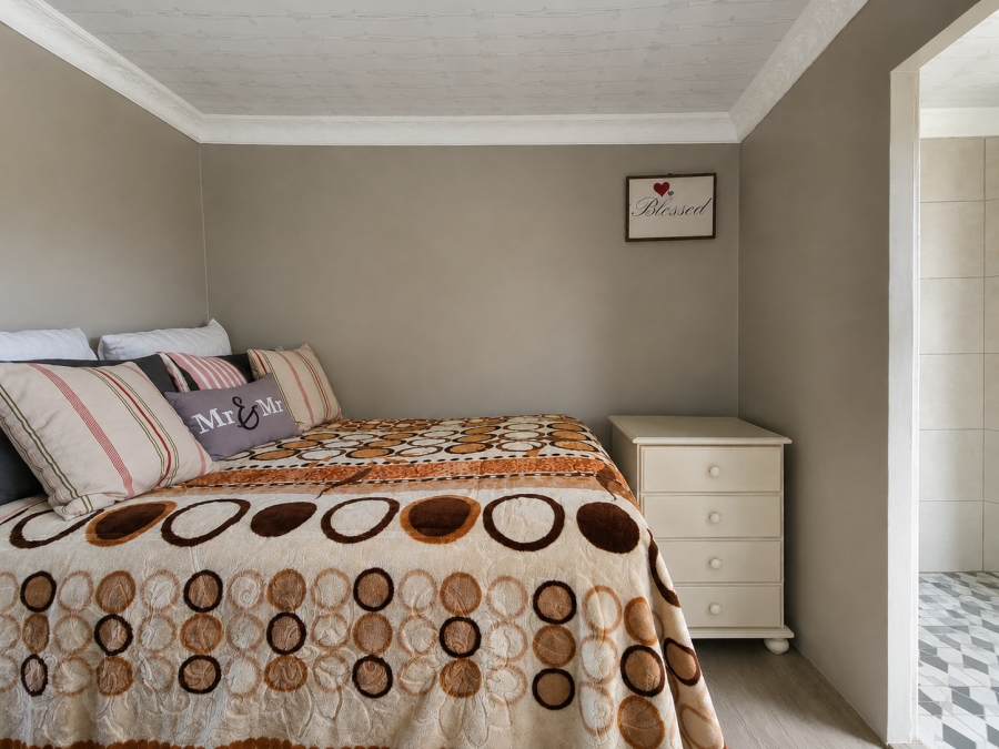 5 Bedroom Property for Sale in Wynberg Western Cape